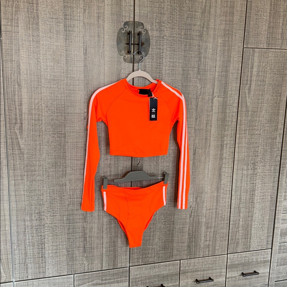 Adidas x Ivy Park Rash Guard Top & Bikini‎ Bottom - Picture 8 of 17